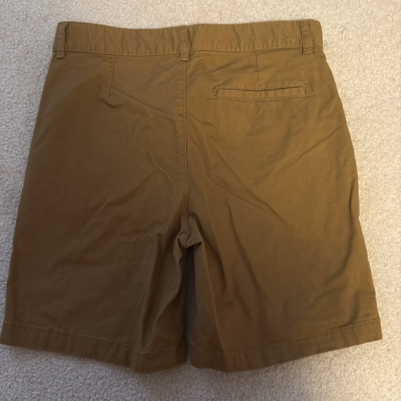 Old Navy Tan Flat Front Shorts Casual Style - Picture 4 of 4